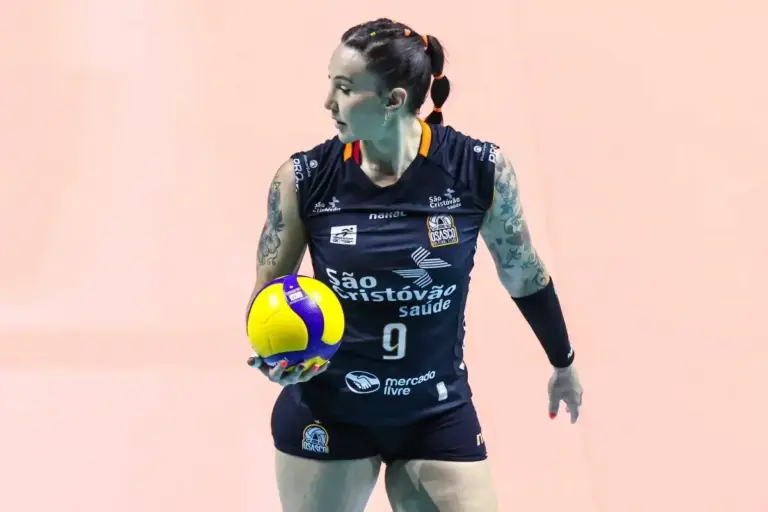 Tifanny Abreu volta a ser impedida de disputar a Superliga Feminina após decisão judicial - Studio TV