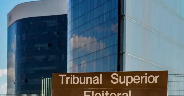 TSE nega bloqueio de recomendações de perfis de Nikolas e Marçal pedido por Lula - Studio TV