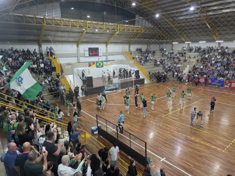 União Castilhense e Valverde conquistam títulos do Campeonato Municipal de Futsal de Veranópolis 2026 - Studio TV