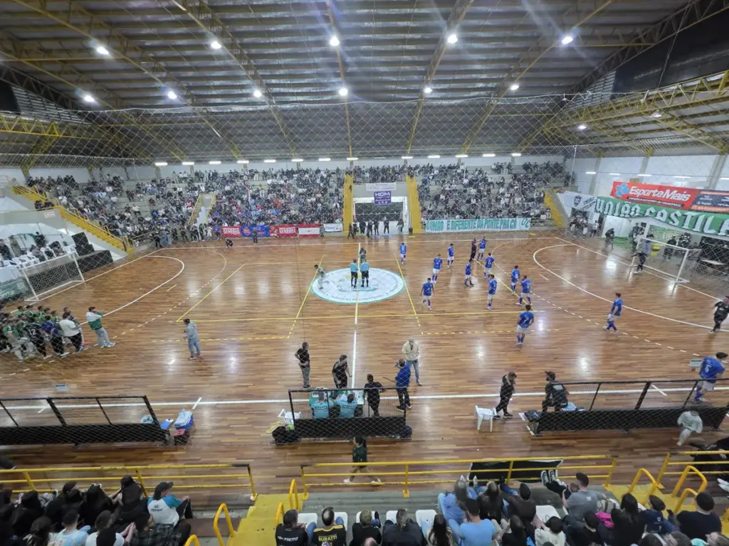 União Castilhense e Valverde conquistam títulos do Campeonato Municipal de Futsal de Veranópolis 2026 - Studio TV