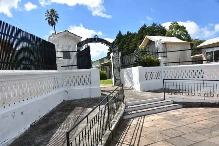 Veranópolis estabelece prazo até 31 de outubro para limpeza e manutenção de túmulos no Cemitério Municipal - Studio TV