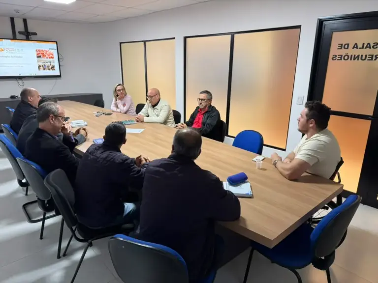 Vereadores recebem demandas da Braspol e debatem cultura polonesa em Veranópolis - Studio TV