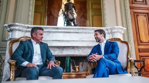 Zucco e Eduardo Leite iniciam transição de governo após reunião no Palácio Piratini - Studio TV