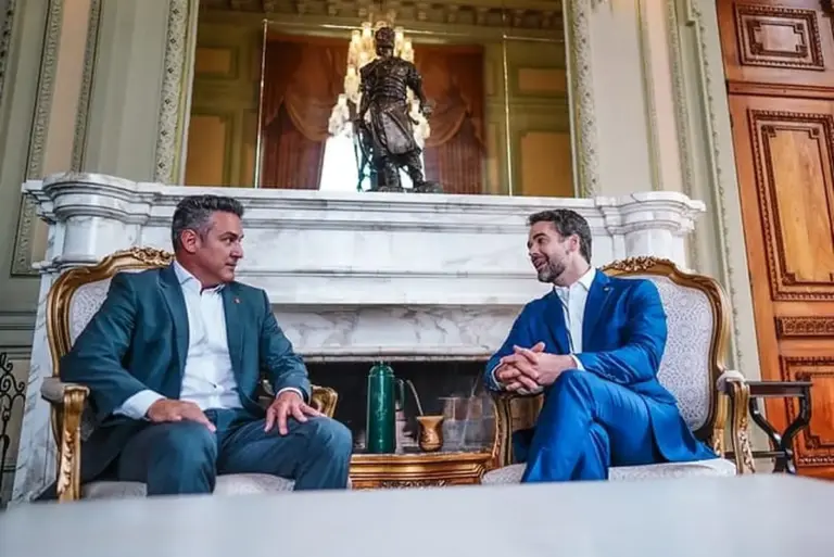 Zucco e Eduardo Leite iniciam transição de governo após reunião no Palácio Piratini - Studio TV